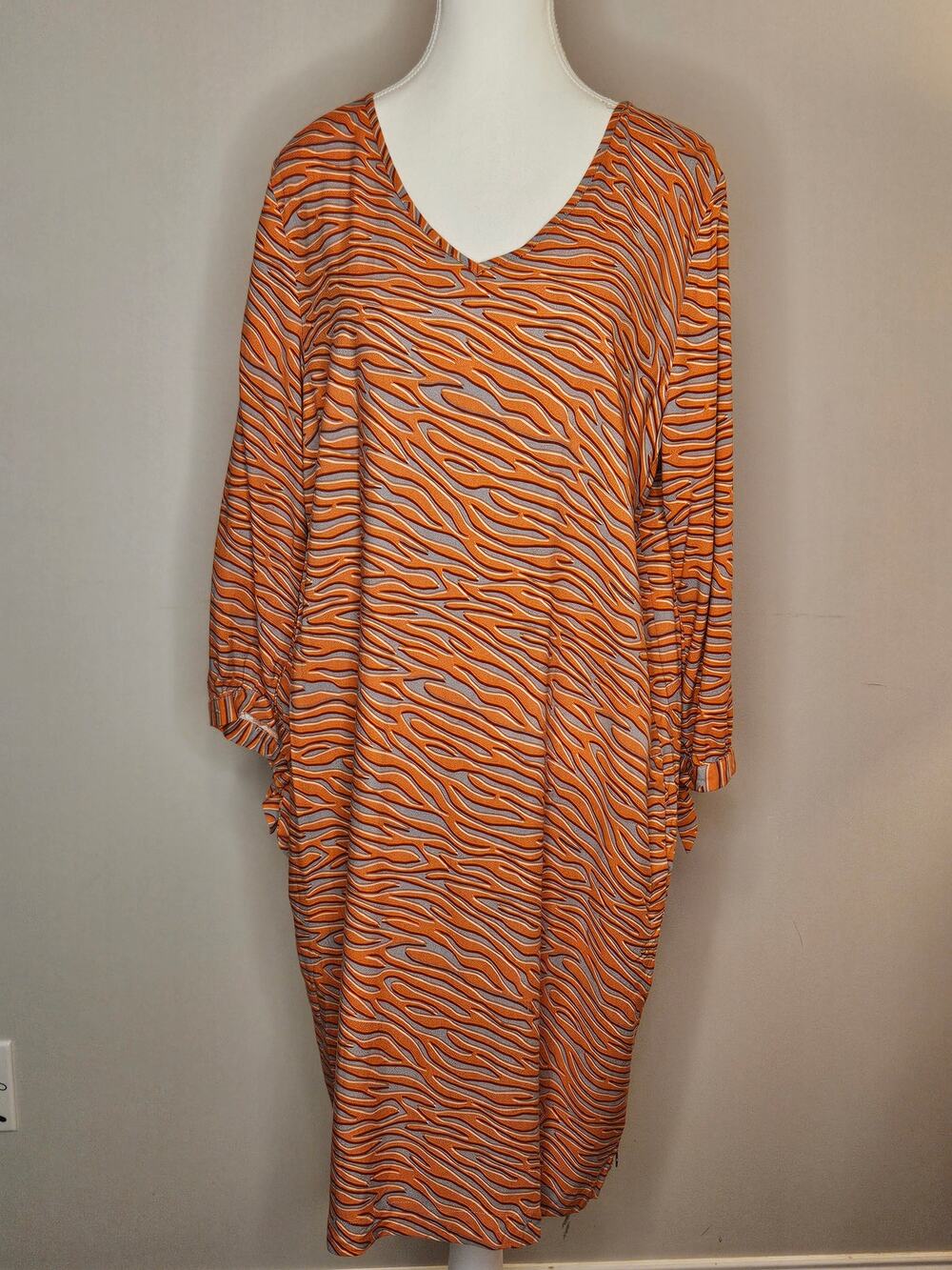 NWT sandwich Dress Orange Zebra 100% viscose Size 40 (8/M) Made in Amsterdam H78